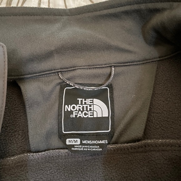 North Face jacket (NEW) - Picture 3 of 3